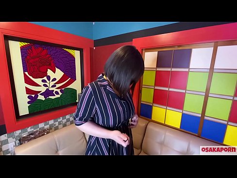 ❤️ Японска сладурана с големи цици мастурбира със секс играчки и получава оргазъм. В едно интервю тя разказва за опита си в чукането. Огромни цици и космати путка стенат силно. Osakaporn ️❌ Секс видео в bg.light2cloud.top ❌️